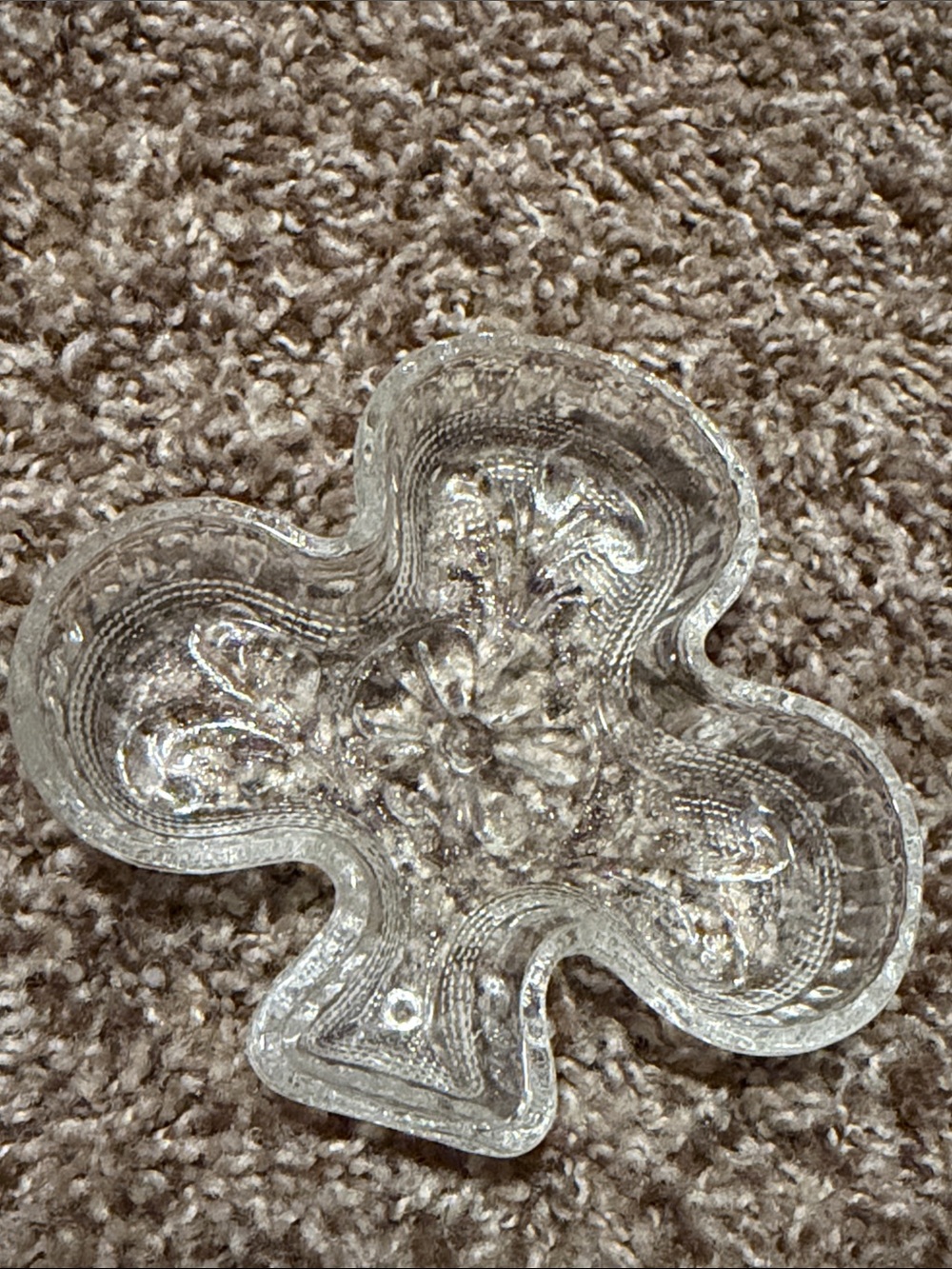 Vintage textured glass clover shape trinket dish for jewelry & more!